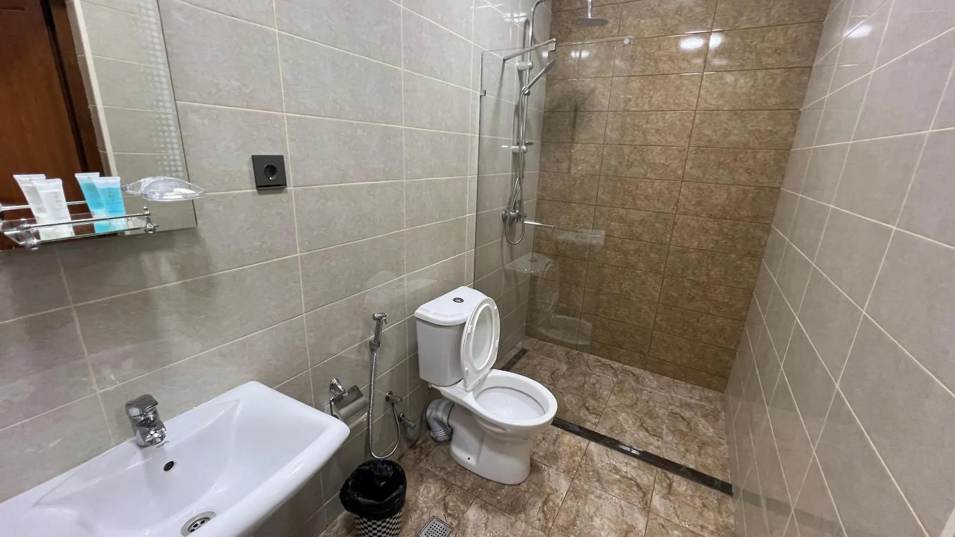 A&H Baku Center Inn Hotel